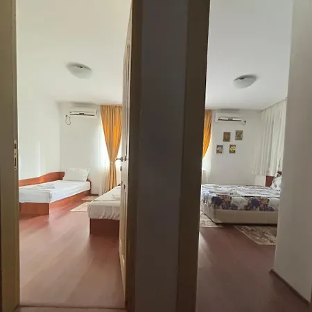 Two Bedroom Suny In Sunny Appartement *