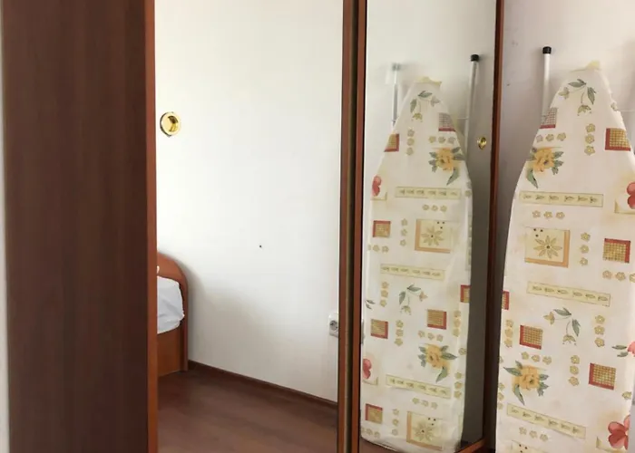 Sunny In Sunny Apartment